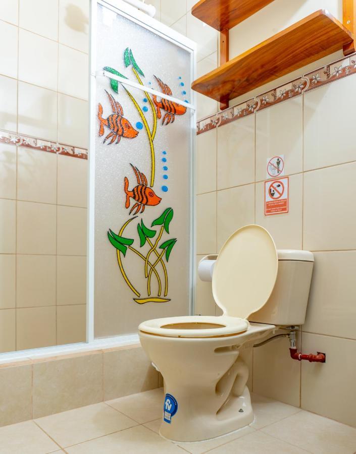 פוארטו בקריסו מורנו Cucuve Eco Hostal מראה חיצוני תמונה